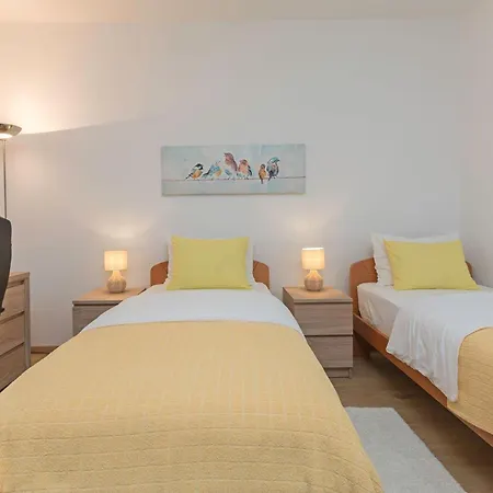 Oliva By Interhome Apartment Pula