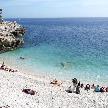 Oliva By Interhome Pola