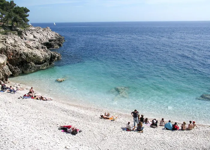 Oliva By Interhome Pula